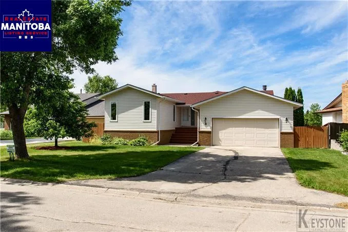 8 Forest Lake Drive, Winnipeg