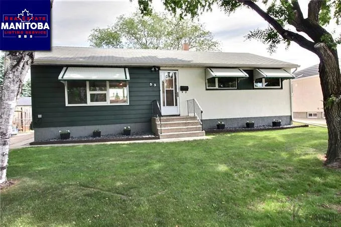53 Frontenac Bay, Winnipeg