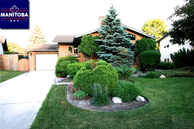 31 Edith Bay, Winnipeg