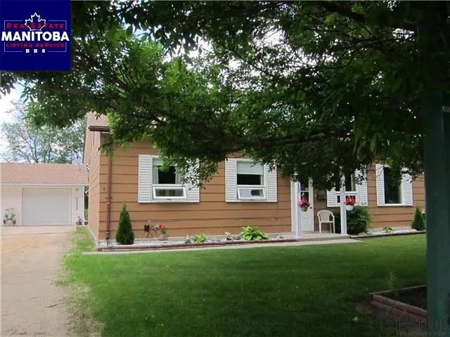 3 Bed House for Sale at 18 Willow Drive, Gimli, MB - MLS® #1716844