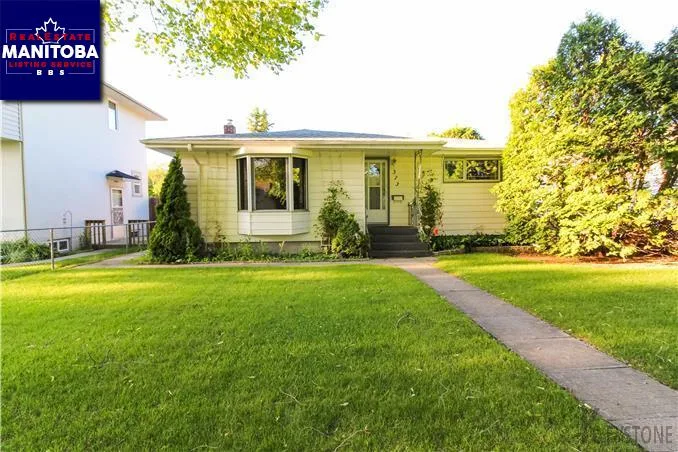 373 Helmsdale Avenue, Winnipeg