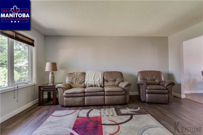 Property 19 Greenhoven Crescent img1