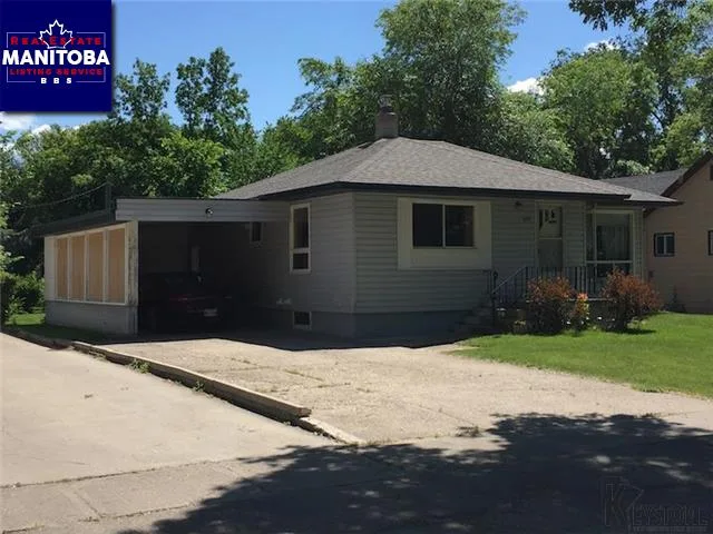 3 Bed House for Sale at 227 10th Street, Winkler, MB - MLS® #1717044