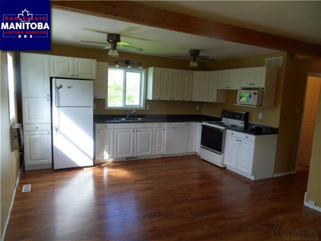 Property 53 South Maple Drive img1