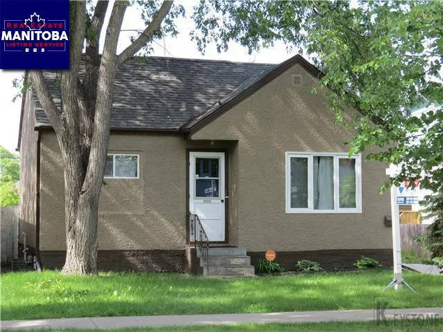 378 Edison Avenue, Winnipeg