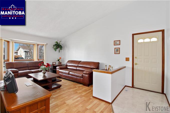 Property 47 Taunus Drive img1