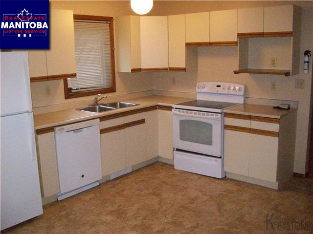 Property 47 Eastcote Drive img1