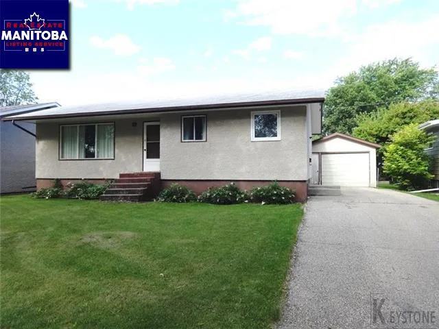7 Aster Bay, Dauphin