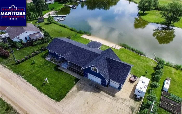 6 Sunset Boulevard, Gimli