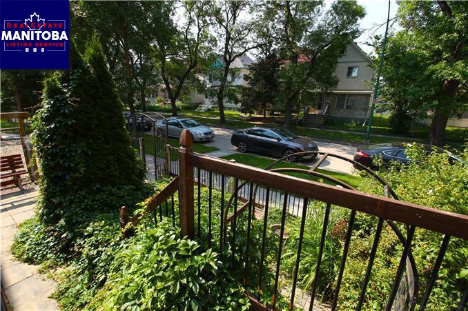 Property 275 Atlantic Avenue img1