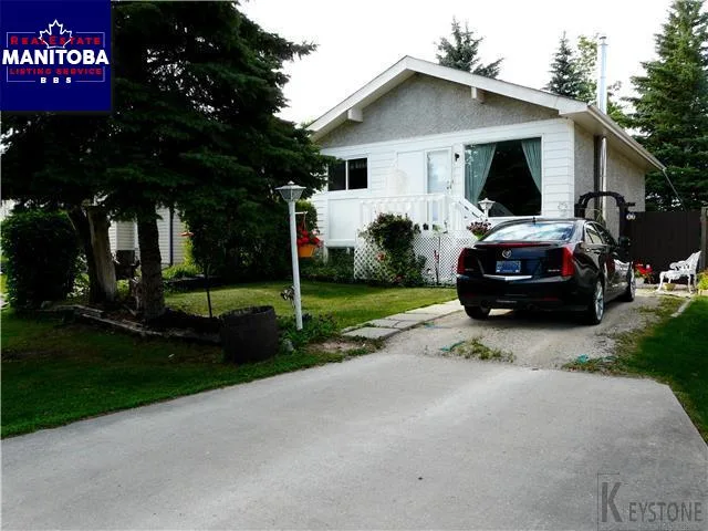 63 Woodfield Bay, Winnipeg