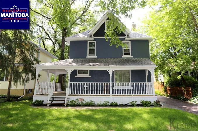 58 East Gate, Winnipeg