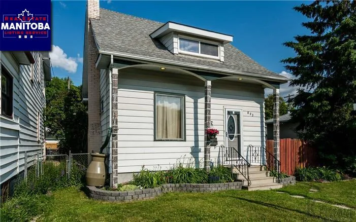 823 Valour Road, Winnipeg