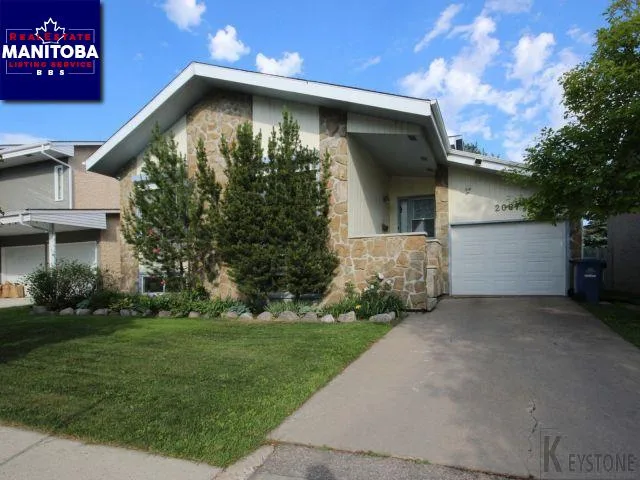 2067 Sinclair Street, Winnipeg