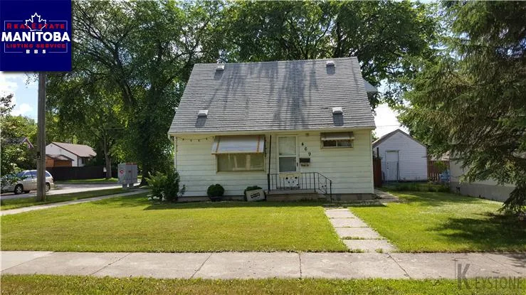 469 Minnigaffe Street, Winnipeg