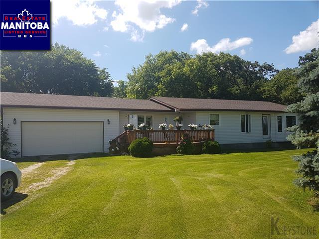 Property 11106 28 Road East img1