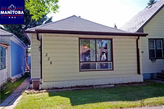 228 Marjorie Street, Winnipeg