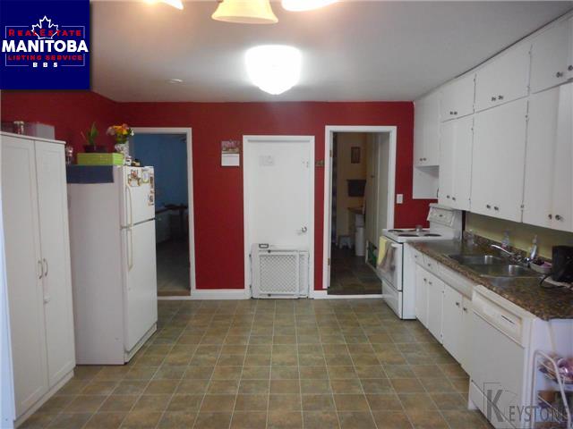 Property 413 7th Street img1