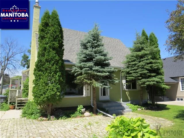 110 Garden Road, Winnipeg