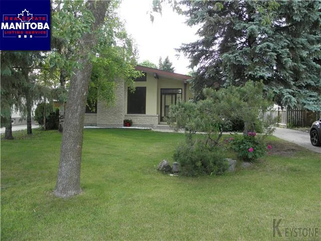 108 Rochester Avenue, Winnipeg