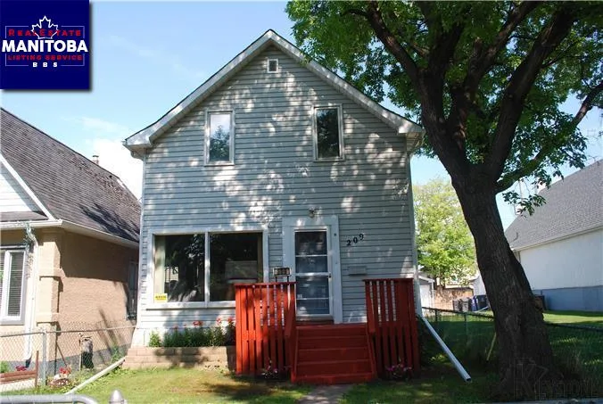 209 Roseberry Street, Winnipeg