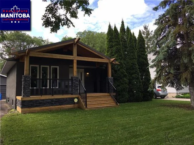 926 Riverwood Avenue, Winnipeg