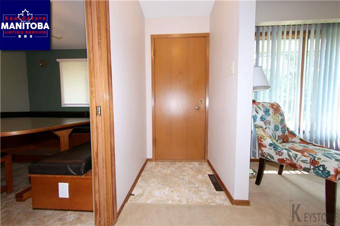 Property 1053 Moncton Avenue img1