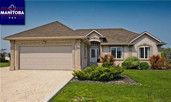 30 Ash Grove Lane, Steinbach