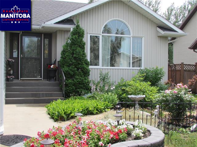 Property 32 Parkhill Drive img1