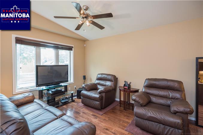 Property 326 Roseberry St img1