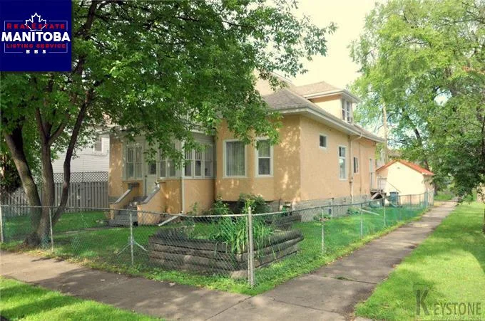 396 Aikins Street, Winnipeg