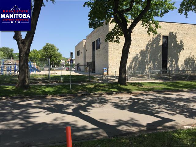 Property 500 Manitoba Avenue img1