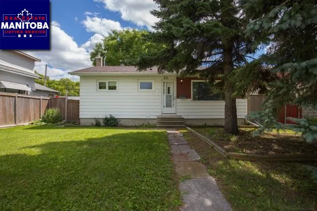 810 Pandora Avenue West, Winnipeg
