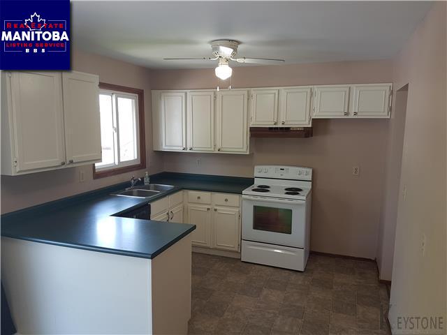 Property 131 Greenhoven Crescent img1