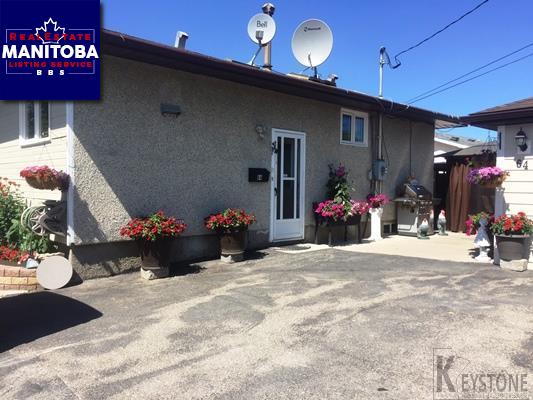 Property 64 Dominion Bay Bay img1