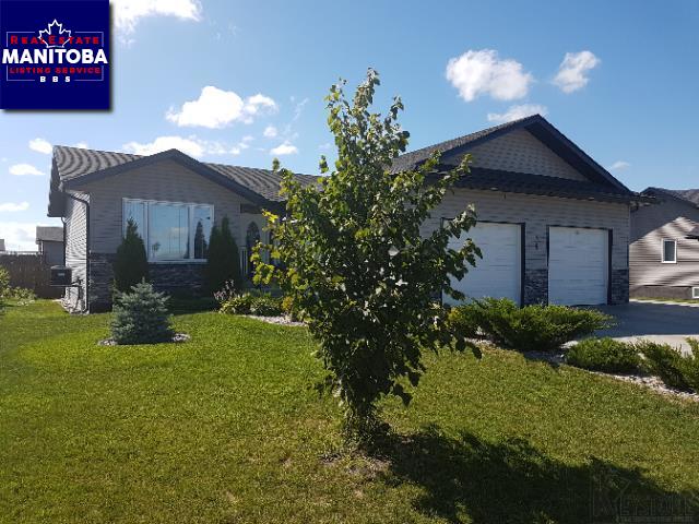 Property 18 Beaumont Bay Main image