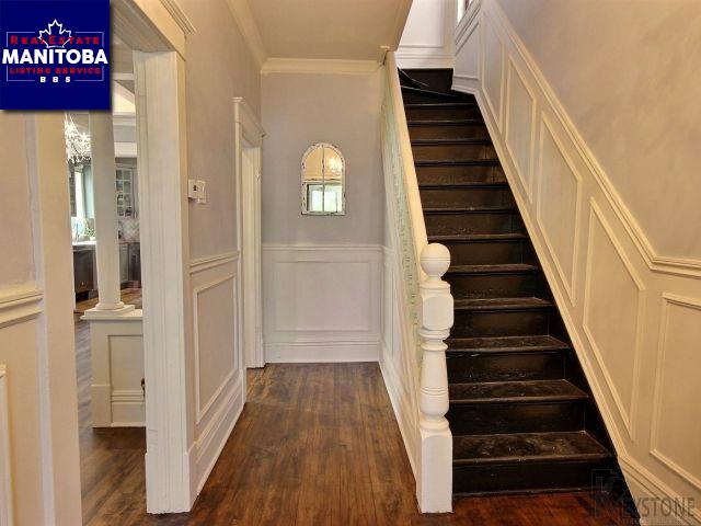 Property 94 Walnut Street img1