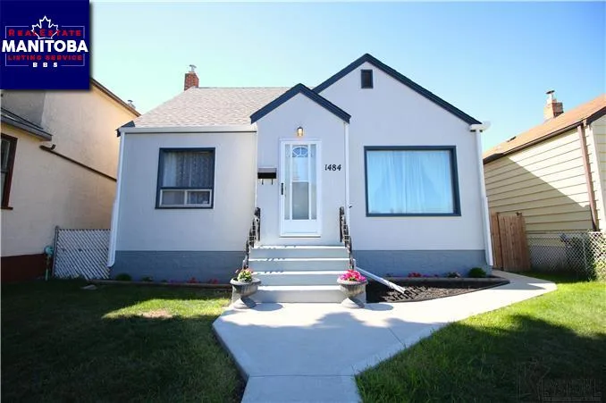 1484 William Ave W