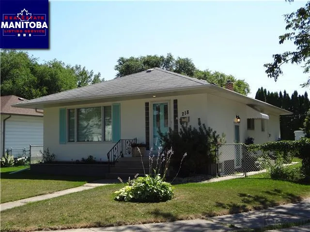 218 Montgomery Ave, Winnipeg