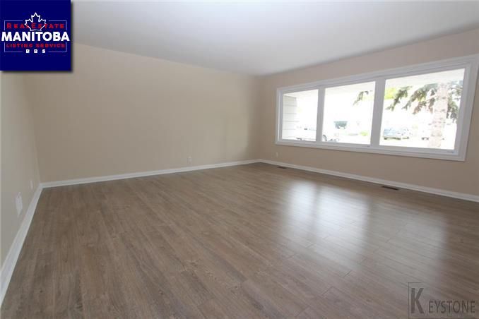 Property 111 Traill Ave img1