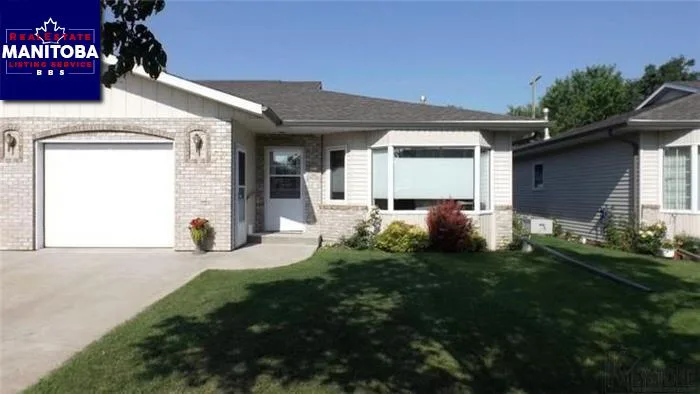 73 1st St Nw, Altona