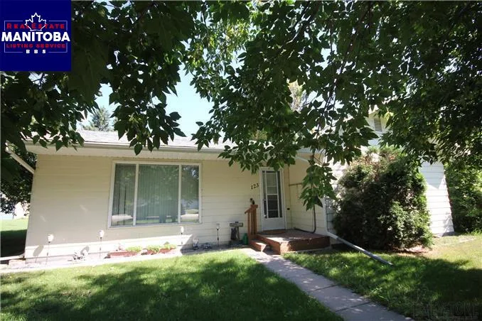 123 Gordon Ave