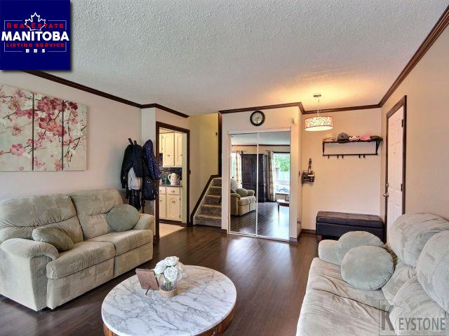 Property 214 Albina Way img1