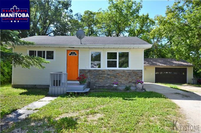2 Bed House for Sale at 46 First St, Tyndall, MB - MLS® #1721415