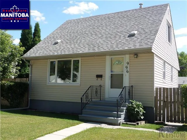 996 Hector Ave, Winnipeg