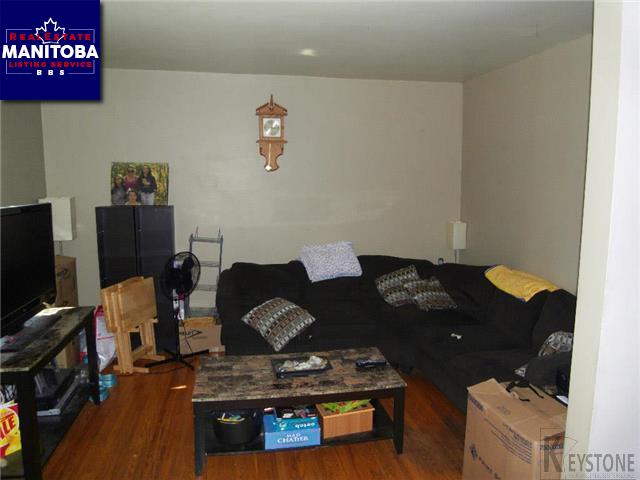Property 23 St George Rd img1