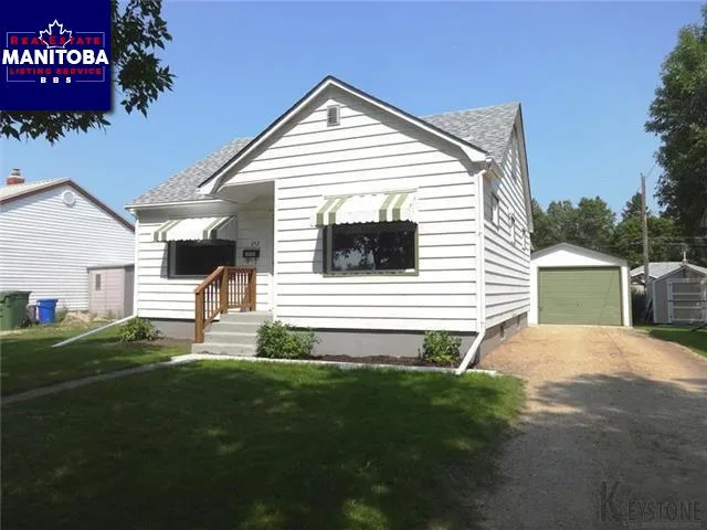 212 5th Ave Se, Dauphin