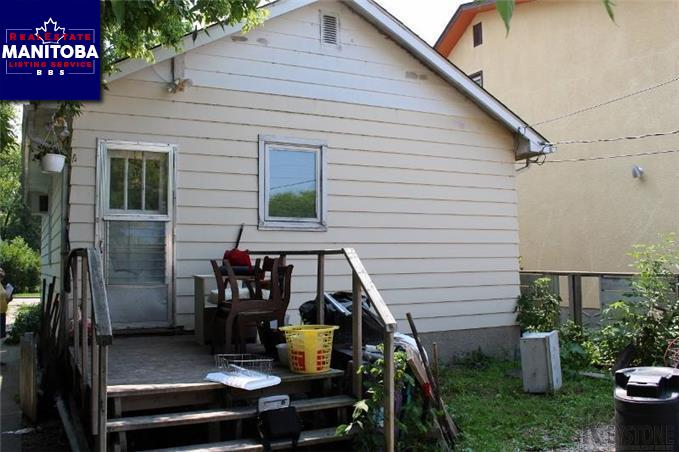 Property 337 Victoria Ave W img1