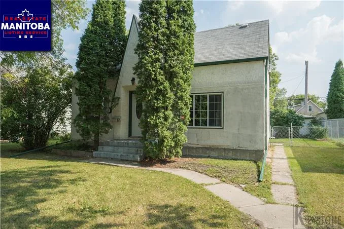12 Carriere Ave