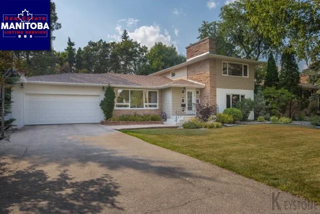316 Lamont Blvd, Winnipeg